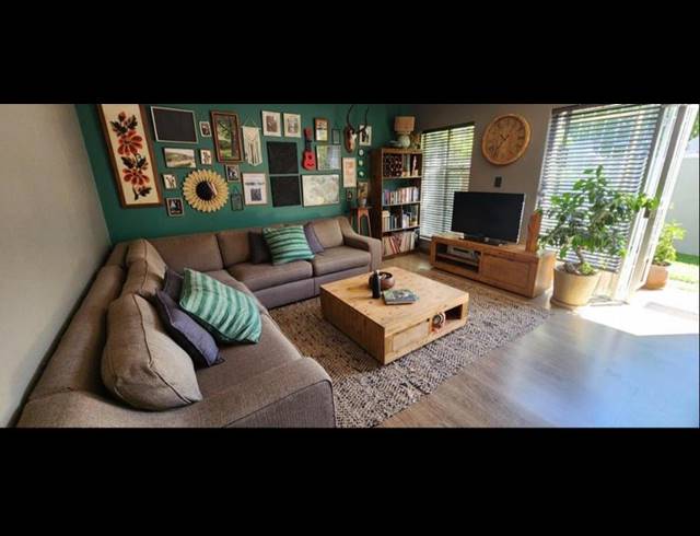 2 BEDROOM TOWNHOUSE FOR SALE IN GLEN MARAIS